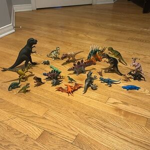 24 Different Dinosaurs Toys